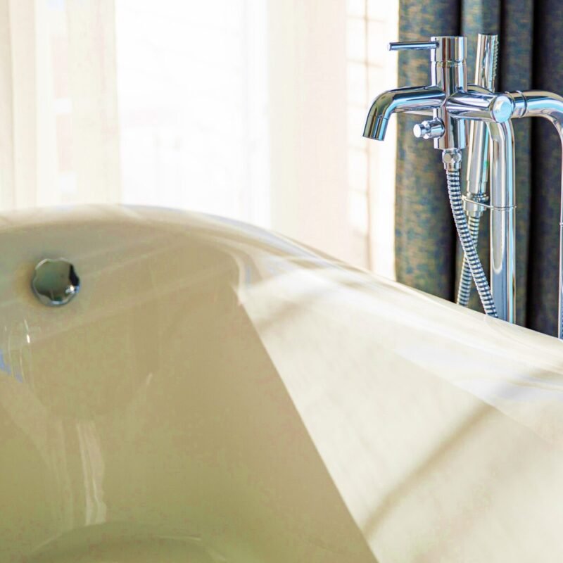 Bath Tub with Lego
